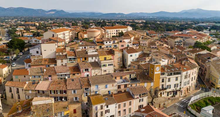 Serrurier & plombier à Puget-sur-Argens — urgences et travaux (ouverture de porte, fuites, débouchage, chauffe-eau) | Azur Assistance